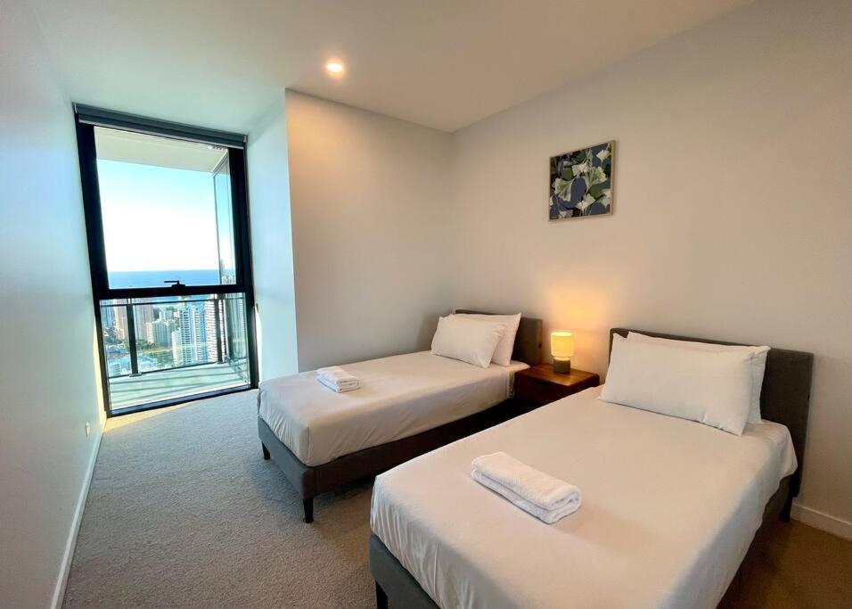 Stunning Oceanview 2Br In The Heart Of Broadbeach 44F Apartment Gold Coast Exterior photo