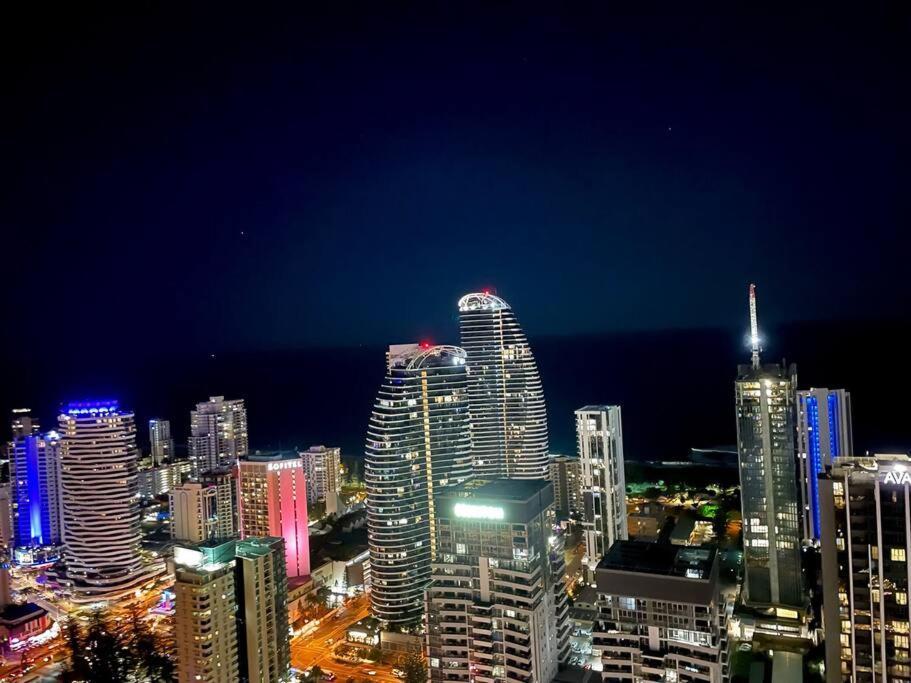 Stunning Oceanview 2Br In The Heart Of Broadbeach 44F Apartment Gold Coast Exterior photo
